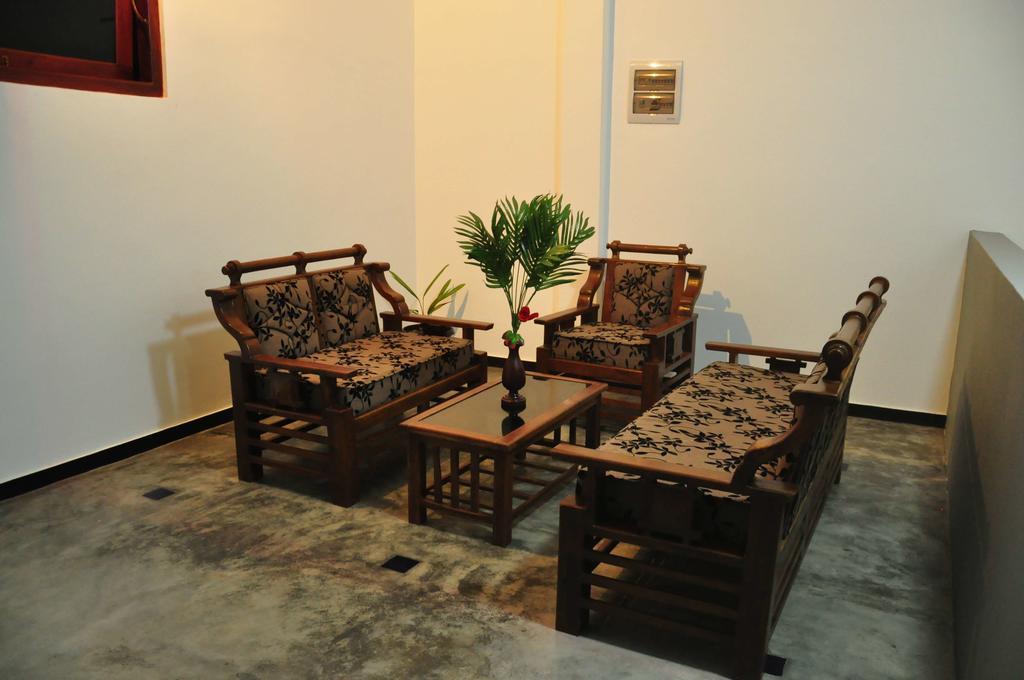 Asantha Guest House Unawatuna Extérieur photo
