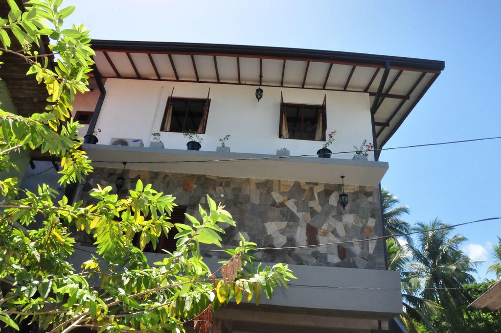 Asantha Guest House Unawatuna Extérieur photo