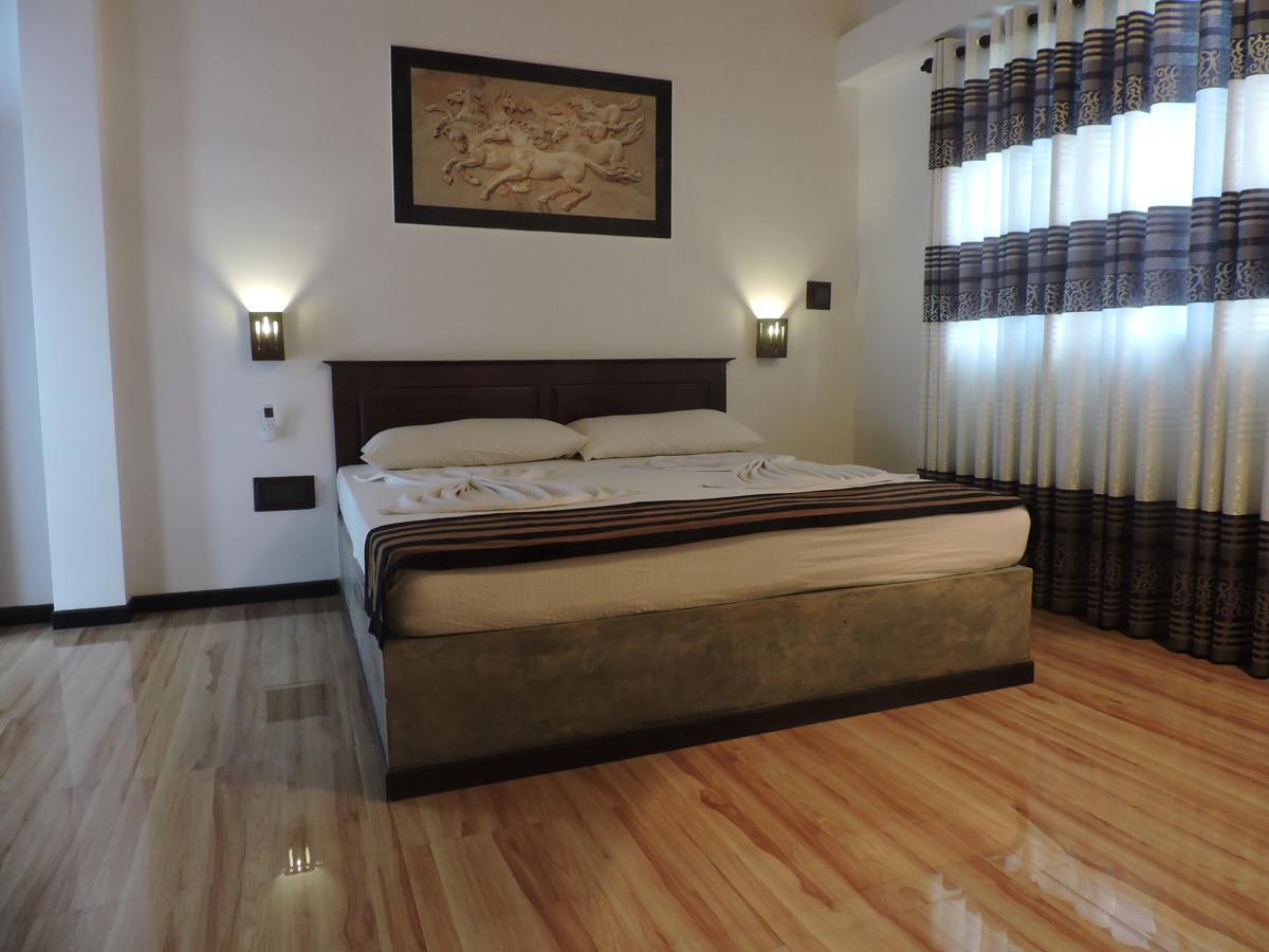 Asantha Guest House Unawatuna Extérieur photo