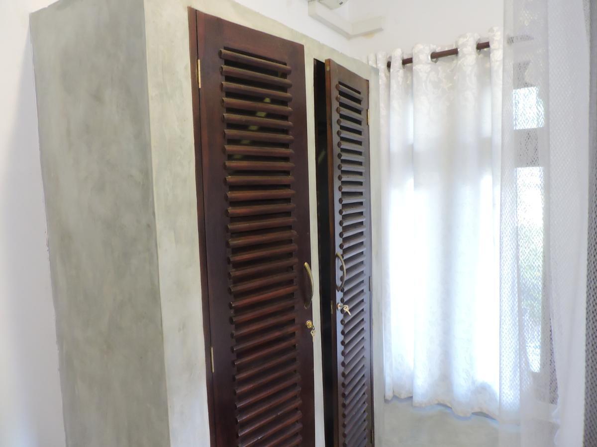 Asantha Guest House Unawatuna Extérieur photo