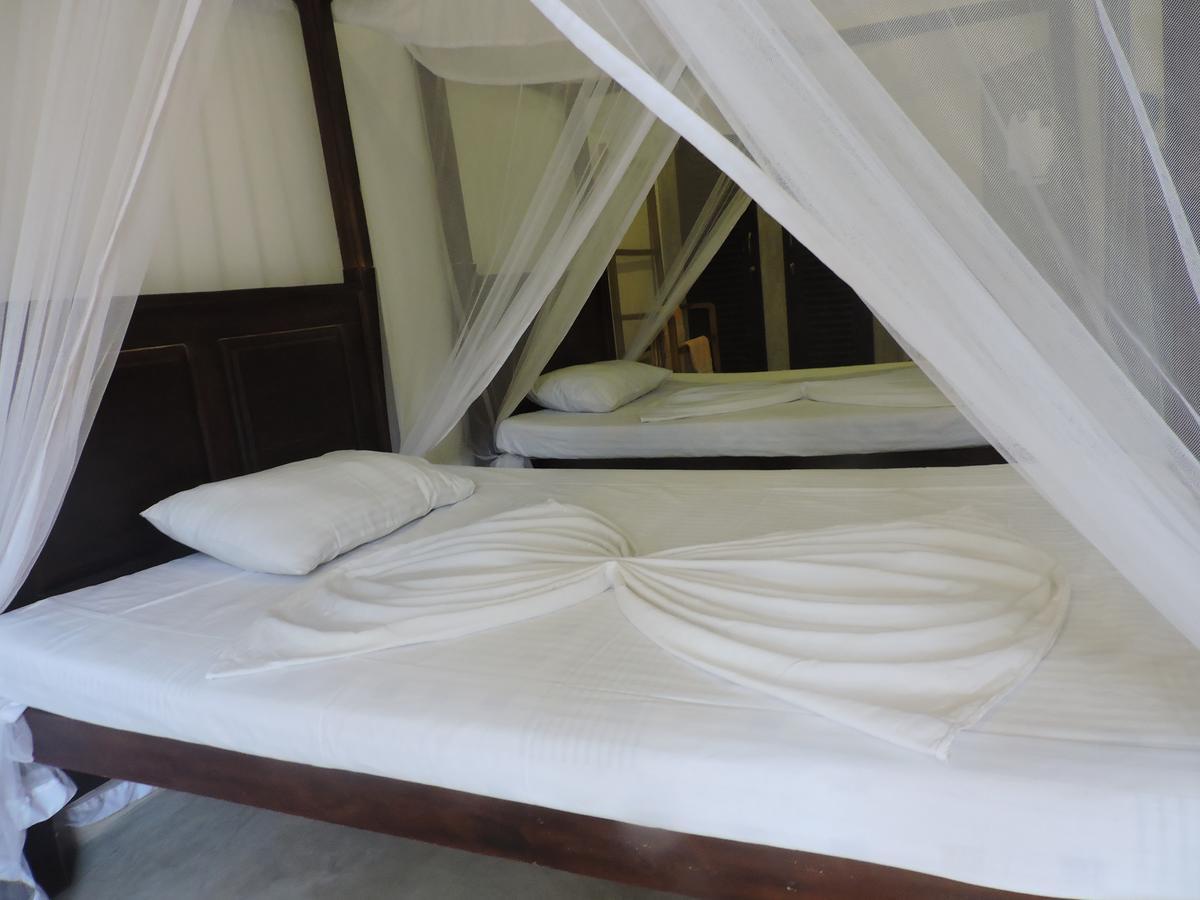 Asantha Guest House Unawatuna Extérieur photo