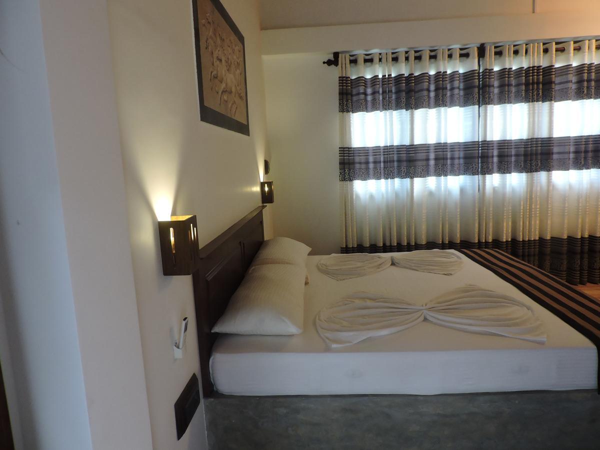 Asantha Guest House Unawatuna Extérieur photo